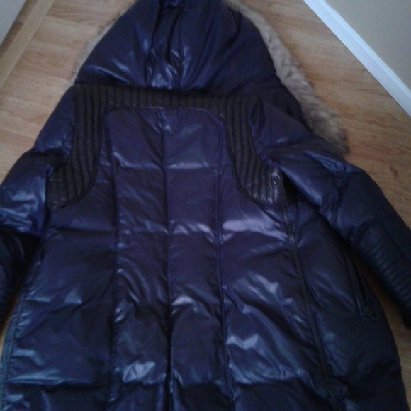 Rudsak woman winter coat size m/lg reall fur , new ,  leather belt, dark  blue - Picture 7 of 11